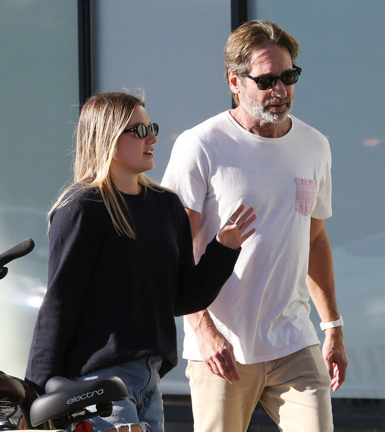 David Duchovny and Monique Pendleberry walking on Santa Monica