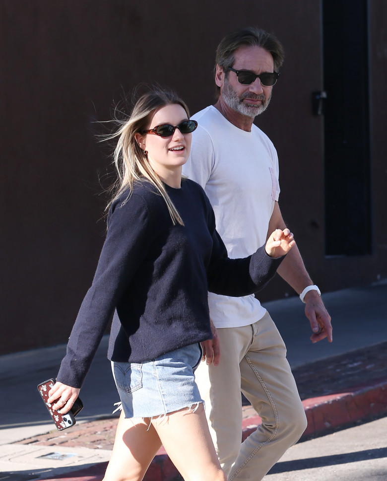 David Duchovny and Monique Pendleberry walking on Santa Monica