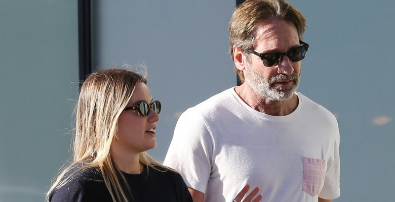 David Duchovny and Monique Pendleberry walking on Santa Monica