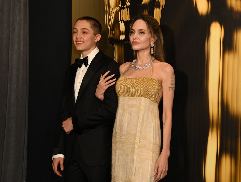 Angelina Jolie și fiul său, Knox Jolie-Pitt/ Profimedia