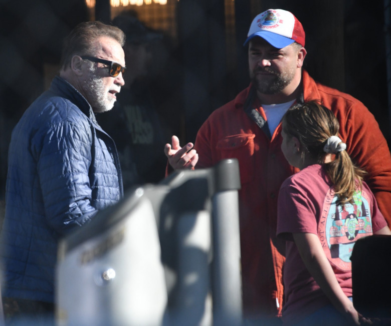 EXCLUSIVE: Arnold Schwarzenegger Shows Off His White Christmas Beard As He Chats With Fans And Takes Selfies During Morning Workout At Gold?s Gym In Venice, California - 21 Nov 2024