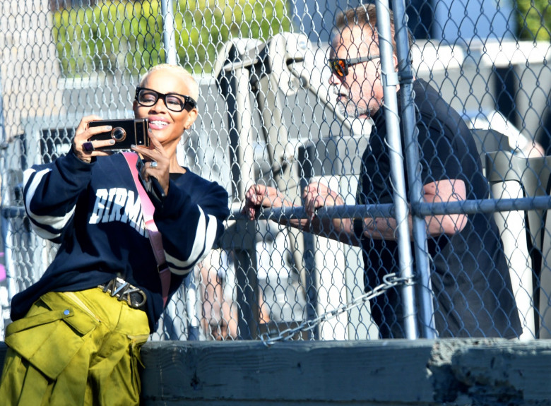 EXCLUSIVE: Arnold Schwarzenegger Shows Off His White Christmas Beard As He Chats With Fans And Takes Selfies During Morning Workout At Gold?s Gym In Venice, California - 21 Nov 2024