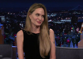 Angelina Jolie reveals she’s broken her toe as she appears on The Tonight Show barefoot