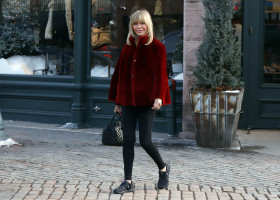 Goldie Hawn and Kurt Russell are seen out for a walk in Aspen