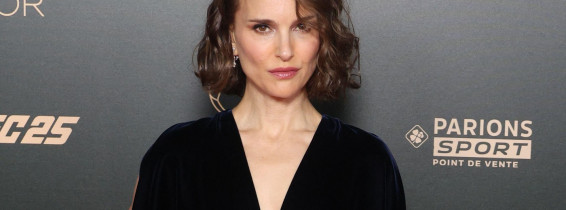 Paris, France. 28th Oct, 2024. Natalie Portman arriving at the Ballon d Or 2024 Ceremony at the Chatelet theater, on October 28, 2024 in Paris, France. Photo by Jerome Domin/ABACAPRESS.COM Credit: Abaca Press/Alamy Live News