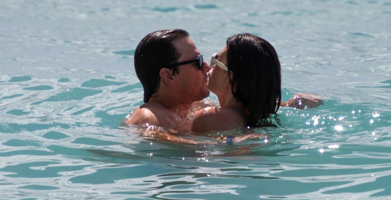 *PREMIUM-EXCLUSIVE* *MUST CALL FOR PRICING* Actor Mark Wahlberg and wife Rhea show of their sizzling beach bodies