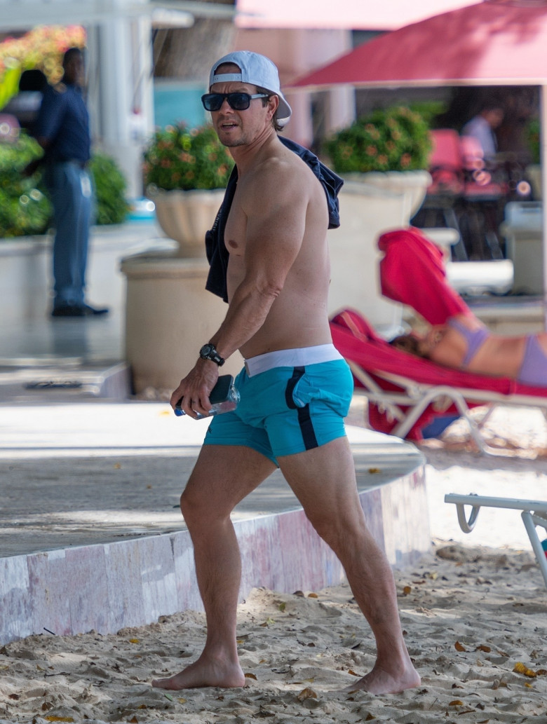 *PREMIUM-EXCLUSIVE* *MUST CALL FOR PRICING* Actor Mark Wahlberg and wife Rhea show of their sizzling beach bodies