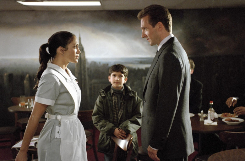 Maid In Manhattan (2002), Ralph Fiennes și Jennifer Lopez