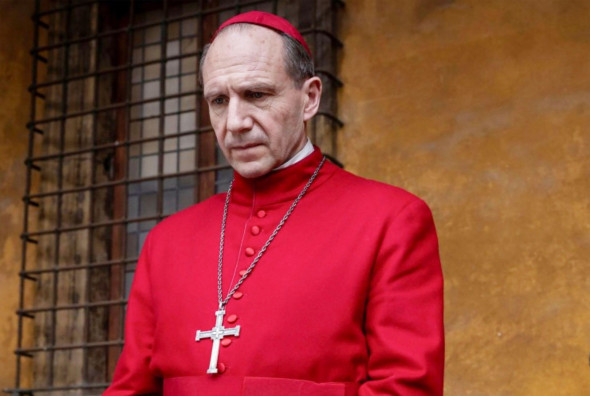 CONCLAVE 2024  Focus Features film with Ralph Fiennes as Thomas Cardinal Lawrence