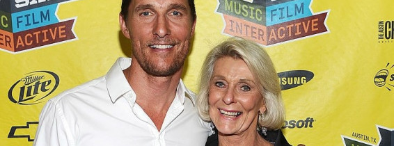 Matthew McConaughey si mama lui (2)