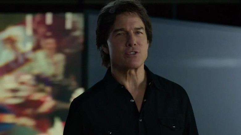 Tom Cruise pumps up Super Bowl crowd in pre-game ad