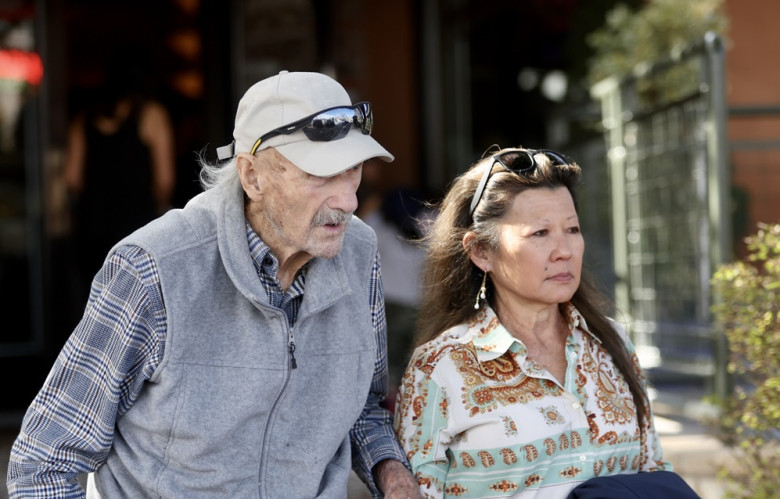 EXCLUSIVE: PREMIUM EXCLUSIVE RATES APPLY: Gene Hackman And Wife Betsy Arakawa Seen Out On A Super Rare Outing On And Early Dinner Date - 28 Mar 2024