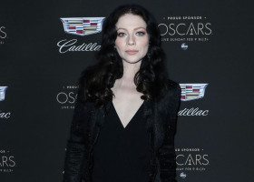 (FILE) Michelle Christine Trachtenberg Dead At 39