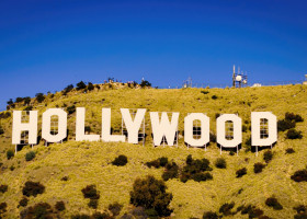 Close,Up,View,Over,The,Hollywood,Sign,In,Los,Angeles