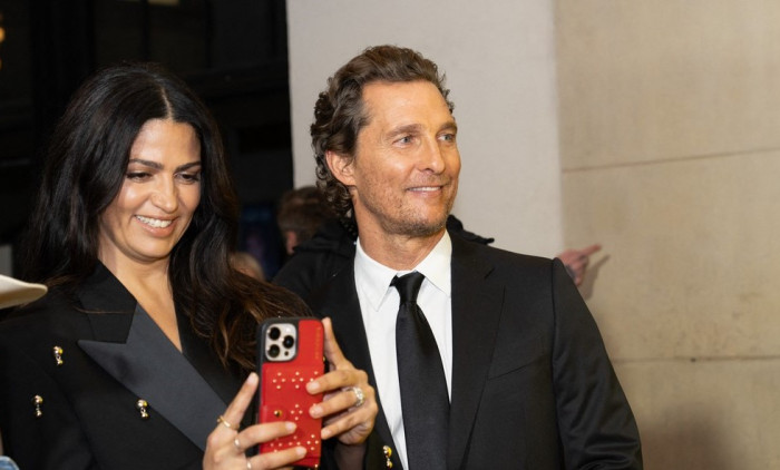 Matthew McConaughey si sotia lui