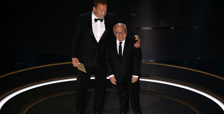 Arnold Schwarzenegger, Danny DeVito (4)