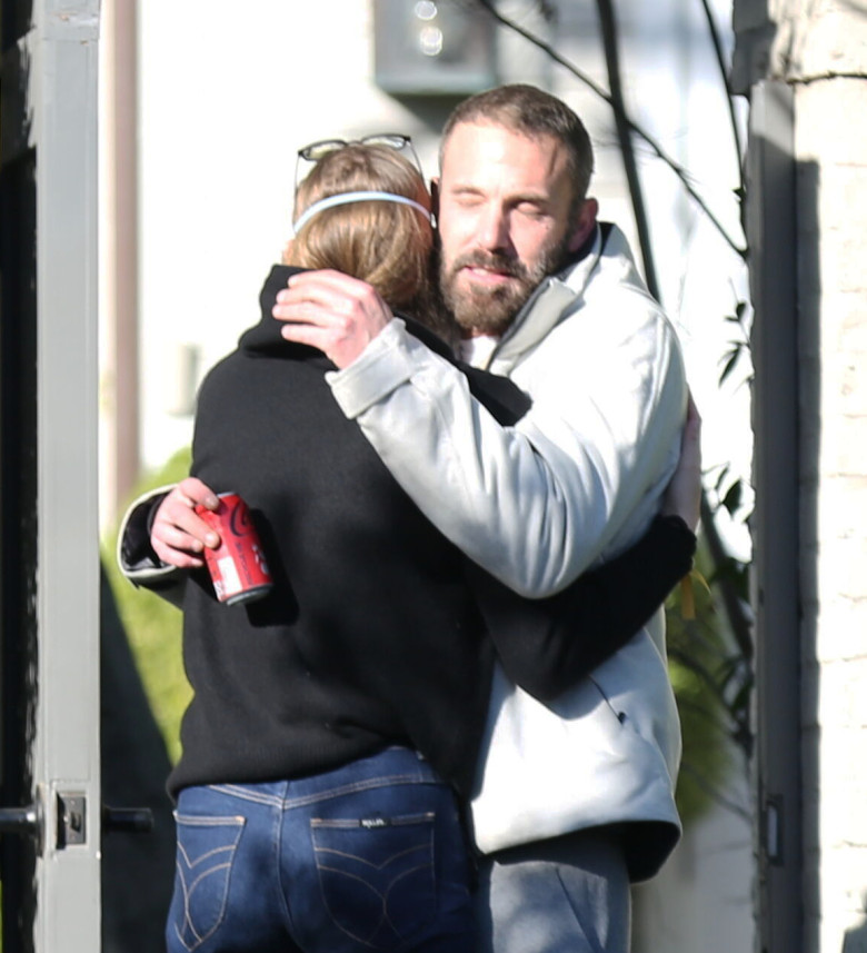 Ben Affleck Comforts Daughter Violet Amid Pacific Palisades Wildfires