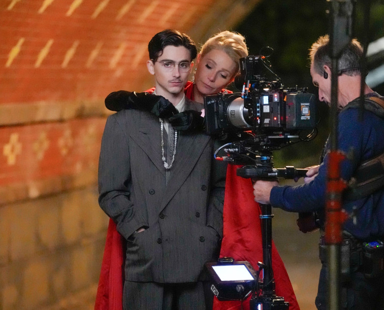 Gwyneth Paltrow/Timothee Chalamet on the set of "Marty Supreme"