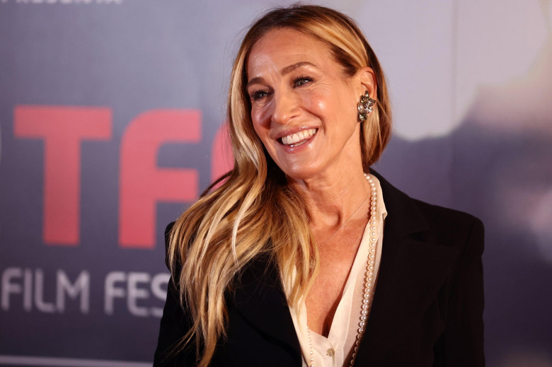 Turin, Italy. 22nd Nov, 2024. Actress Sarah Jessica Parker attends the 42nd Torino Film Festival 2024 Opening Red Carpet on November 22, 2024 in Turin, Italy. Credit: Marco Canoniero/Alamy Live News
