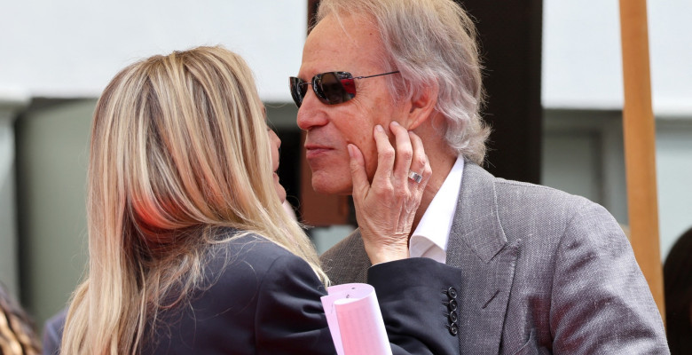 Michelle Pfeiffer si sotul