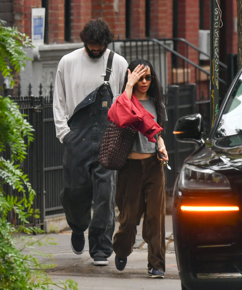 Zoë Kravitz și Noah Centineo/ Profimedia