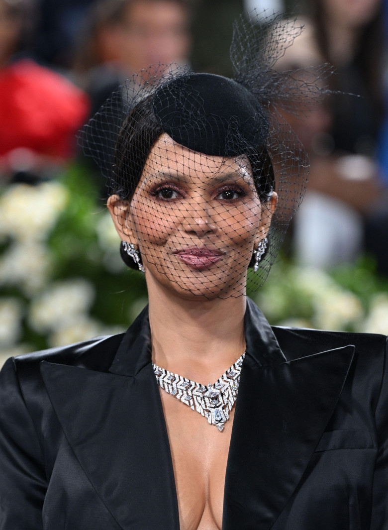 New York, USA. May 5th, 2025. Halle Berry at the 2025 Costume Institute Benefit Gala celebrating the opening of the exhibition Superfine, Tailoring Black Style. Held at The Metropolitan Museum of Art. Credit: Doug Peters/EMPICS/Alamy Live News