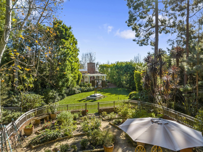 EXCLUSIVE: Inside Jim Carrey’s ‘magical’ mansion – as actor knocks MILLIONS off asking price
