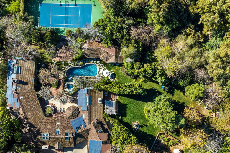 EXCLUSIVE: Inside Jim Carrey’s ‘magical’ mansion – as actor knocks MILLIONS off asking price