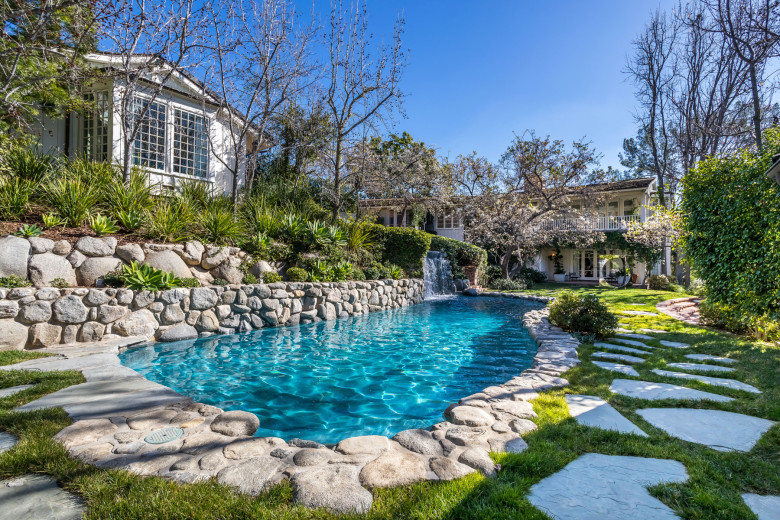 EXCLUSIVE: Inside Jim Carrey’s ‘magical’ mansion – as actor knocks MILLIONS off asking price