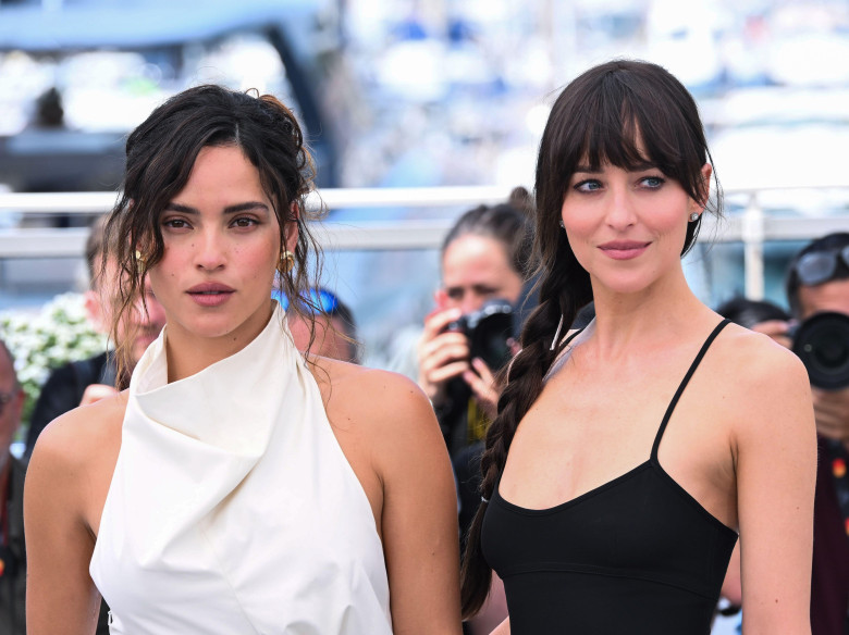Cannes, 78th Cannes Film Festival 2025 - day 7 - photocall of the film Splitsville - In the photo: Dakota Johnson and Adria Arjona