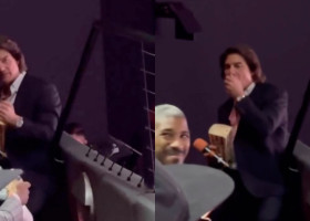 Cum mănâncă Tom Cruise floricelele de porumb/ Foto: captură video