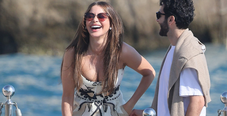 Cannes - Sofia Vergara At Eden Roc