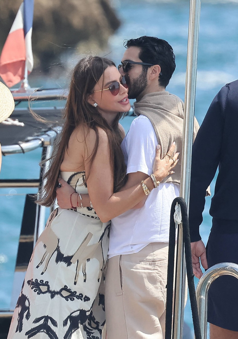 Cannes - Sofia Vergara At Eden Roc