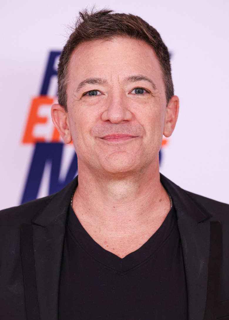 David Faustino
