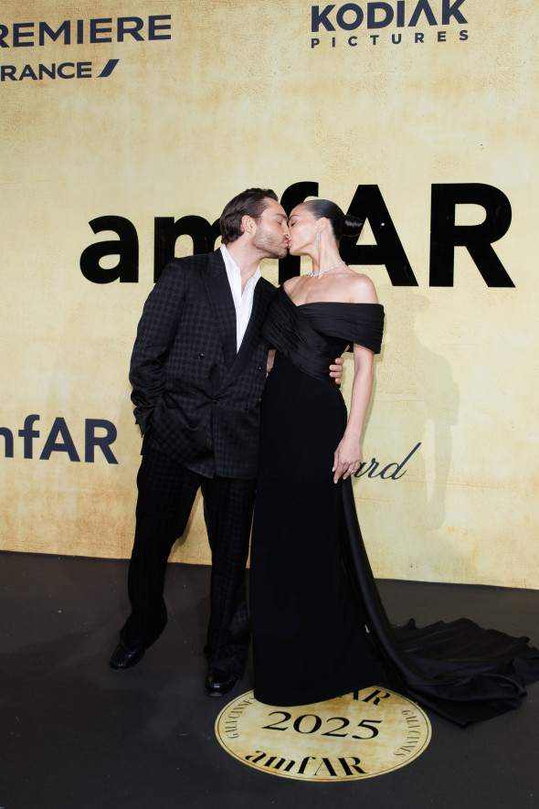 Ed Westwick și Amy Jackson/ Profimedia