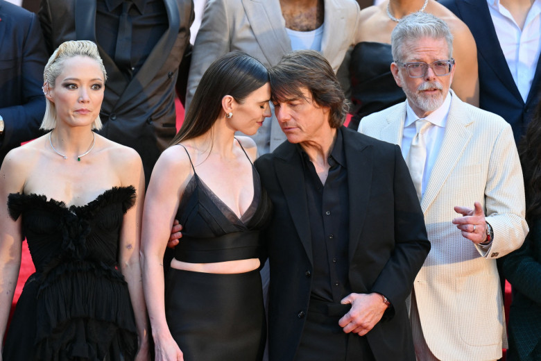 hayley atwell si tom cruise (1)