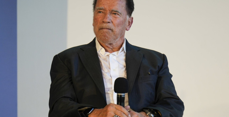 Verleihung der Ehrendoktorwürde der Hertie School an Arnold Schwarzenegger Verleihung der Ehrendoktorwürde der Hertie Sc
