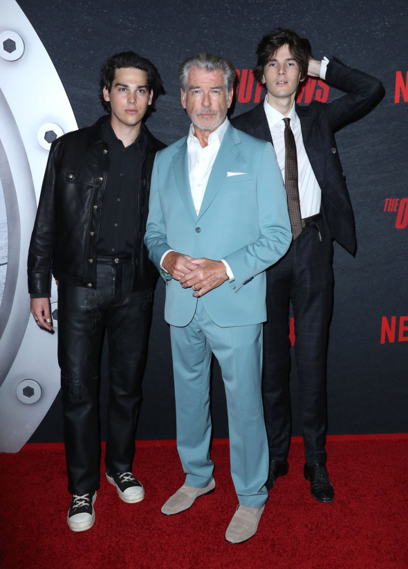 Pierce Brosnan și fiii săi, Dylan și Paris