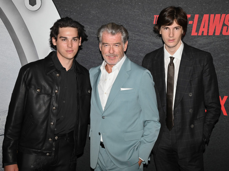 Pierce Brosnan și fiii săi, Dylan și Paris