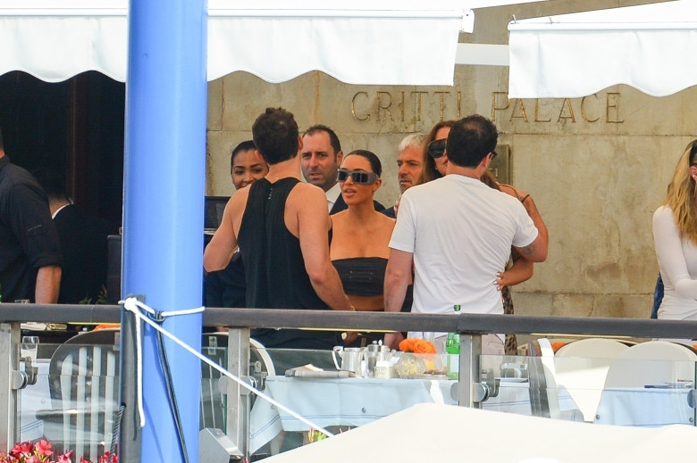 Kim Kardashian, Kris Jenner, Dolce Gabbana and Orlando Bloom arrive at The Gritti Hotel for Jeff Bezos wedding