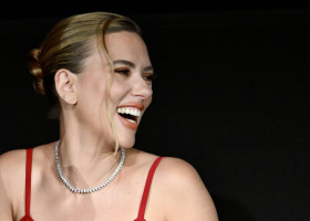 SHANGHAI, CHINA - JUNE 29: American actress and singer Scarlett Johansson attends the premiere of Jurassic World Rebirth