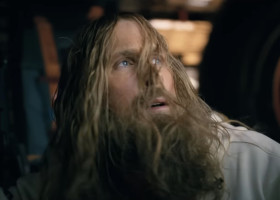 Ryan Gosling reluctantly goes into space and meets an alien in the first look trailer for Project Hail Mary