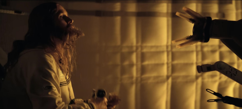 Ryan Gosling reluctantly goes into space and meets an alien in the first look trailer for Project Hail Mary