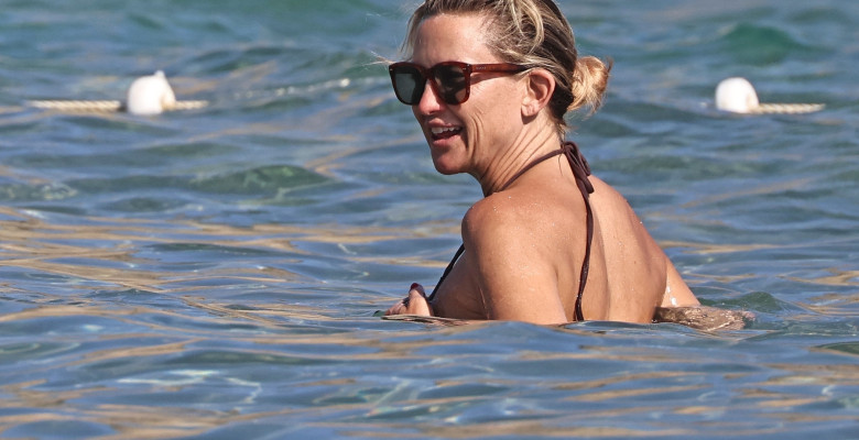 Kate Hudson, Dakota Johnson and Sofia Vergara celebrate 4th of July with beachside lunch in Ibiza