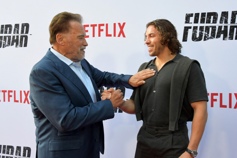 Joseph Baena și Arnold Schwarzenegger/ Profimedia