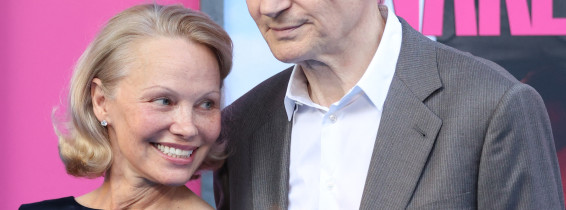 Liam Neeson și Pamela Anderson (5)