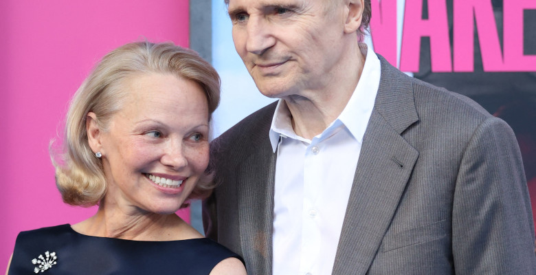 Liam Neeson și Pamela Anderson (5)