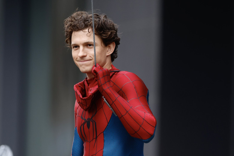 Tom Holland Films Scenes For Spider-Man In Glasgow, Scotland - 03 Aug 2025
