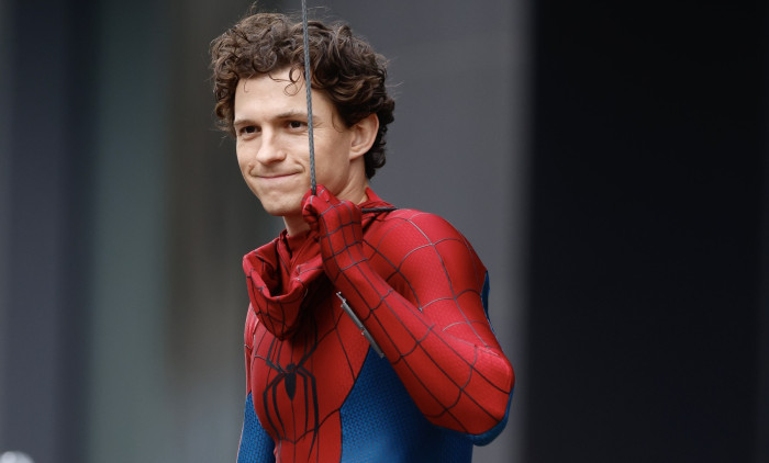 Tom Holland Films Scenes For Spider-Man In Glasgow, Scotland - 03 Aug 2025