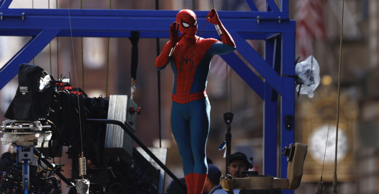 Tom Holland Films Scenes For Spider-Man In Glasgow, Scotland - 03 Aug 2025